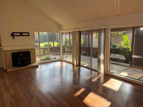 23905 Green Haven Ln, Ramona, CA 92065-4312