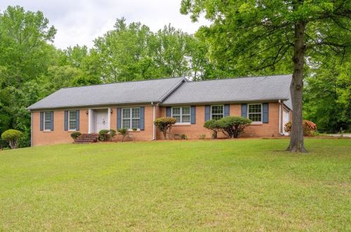 2189 Eastwood Dr, Lithonia GA  30078-2671 exterior