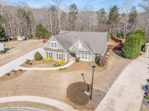 5406 Woodstream Ct, Gainesville, GA 30507-8141