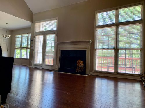2600 Essex Ln, Atlanta GA  30331-7854 exterior