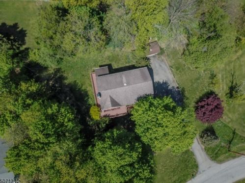 27 Janice Dr, Wantage, NJ 07461-3409