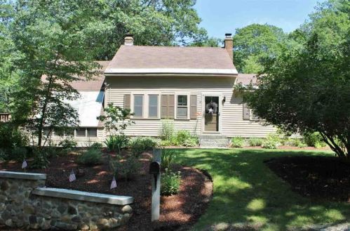 19 Rogers Rd, Bennington, NH 03442-4011
