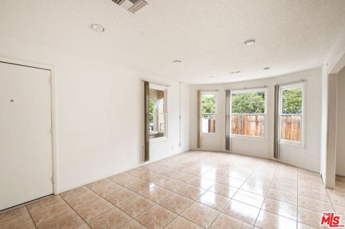 734 Adams St, Glendale CA 91206-2502 exterior