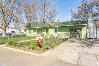 817 Fruitland St, Kennewick, WA 99336-5614