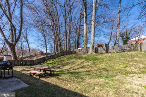 3201 Henderson Ave, Silver Spring MD 20902-1921 exterior