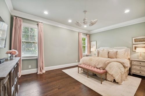 4239 Carmain Dr, Atlanta GA  30342-3504 exterior