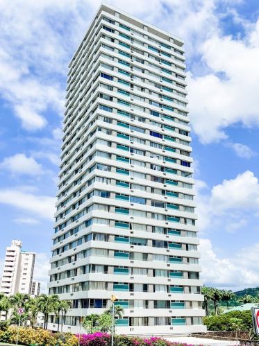 2888 Ala Ilima St, Honolulu HI  96818-5220 exterior