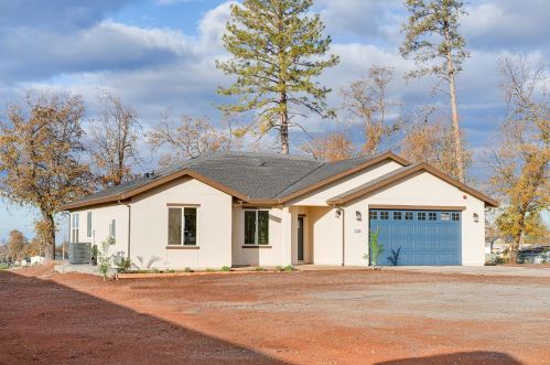 5373 Foster Rd, Paradise, CA 95969-5837
