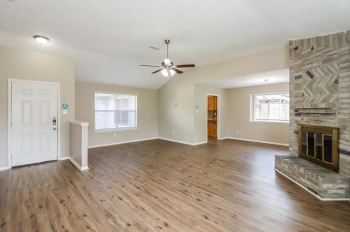 10936 Pinewood Ct, Morgans Point TX  77571-4358 exterior