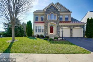 8898 Yellow Hammer Dr, Gainesville, VA 20155-5851