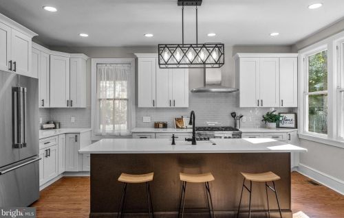 115 Washington Ave, Tavistock NJ  08033-3320 exterior