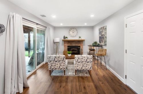 740 La Paloma Way, Gilroy CA  95020-4107 exterior