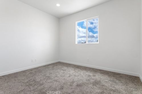 44015 Moccasin Pl, Lancaster CA  93536-6857 exterior