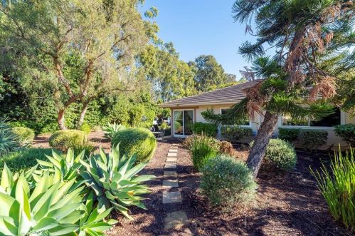 9 Cherry, Irvine CA  92612-2313 exterior