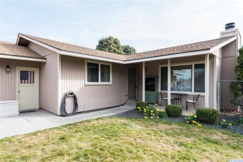 307 Roosevelt St, Kennewick, WA 99336-1773