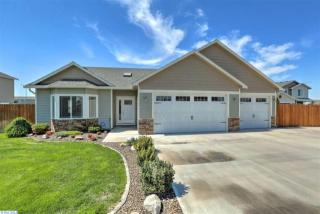5311 Montpelier Dr, Pasco, WA 99301-6138