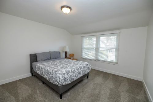 1267 Canal Dr, Turlock CA  95380-4159 exterior