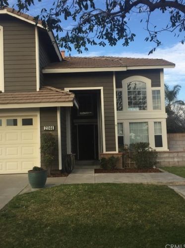 2844 Calle Celeste Dr, Rialto, CA 92377-3508