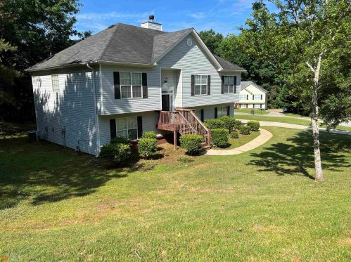 1115 Morrow Dr, Social Circle, GA 30025-2748