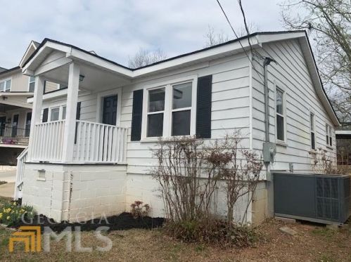 33 Wilbanks St, Buford, GA 30518-2743
