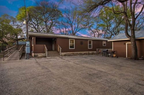 2649 Crazyhorse Pass, Austin, TX 78734-2813