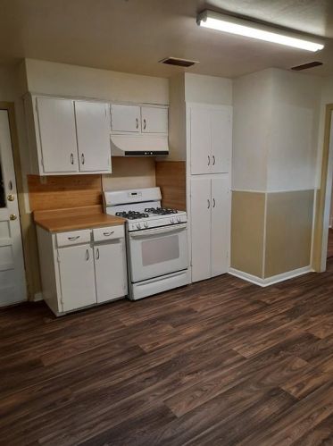 1331 Celeste Dr, Dallas, TX 75217-1536