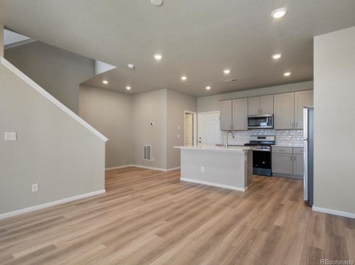 6312 Lisbon St, Denver, CO 80019-8529