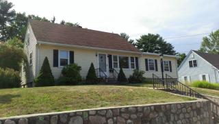 9 Winthrop Ave, Pawcatuck, CT 06379-1911