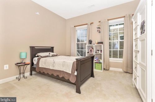 8 Farmstead Pl, Middletown MD  21769-7742 exterior