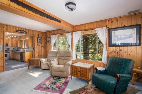 7840 River Rd, Truckee CA  96161 exterior