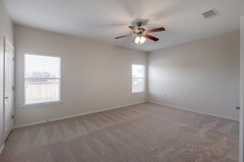 11000 Boundless Vly Dr, Austin TX  78754 exterior