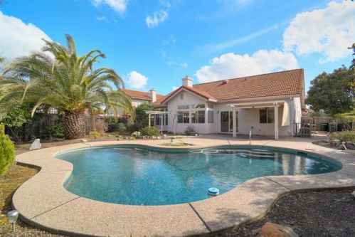 109 Atfield Way, Folsom, CA 95630-8686
