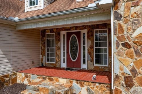 1197 Kelly Dr, Holly Springs, GA 30115-2159
