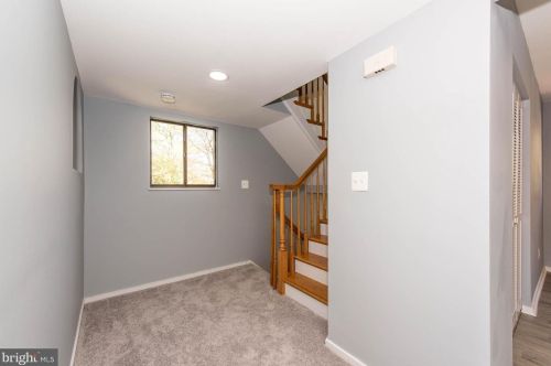 5612 Thicket Ln, Columbia MD  21044-2527 exterior