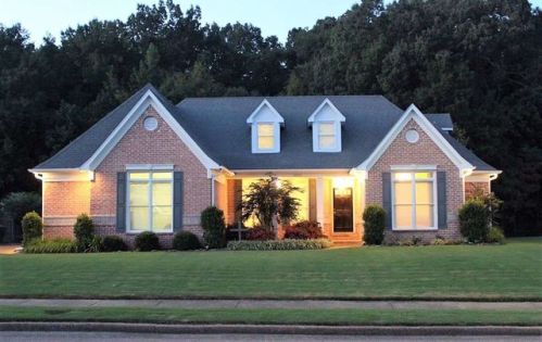 8902 River Meadow Dr, Cordova, TN 38018-7728