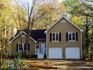 230 Deer Run Dr, Winder, GA 30680-3910