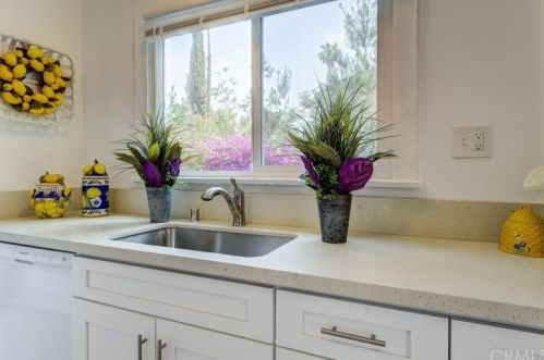 3341 Chestnut St, Riverside CA  92501-2731 exterior