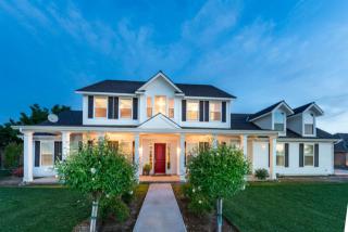 13369 Falcon Meadow Ln, Clovis, CA 93619-7915