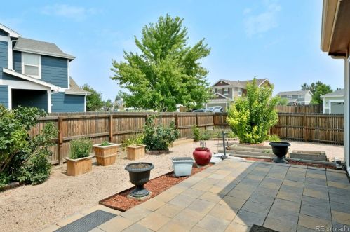 883 Willow Dr, Denver CO  80603-7762 exterior