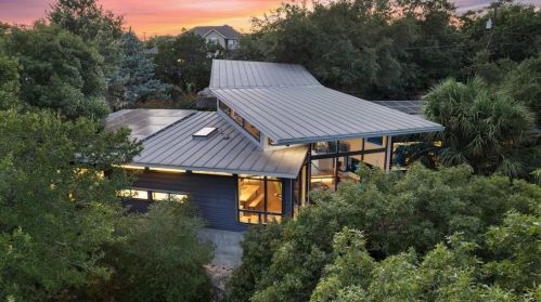 1101 Canyon Edge Dr, Austin TX  78733-2613 exterior