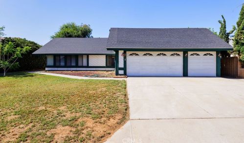 5919 Kachina Dr, Riverside, CA 92509-5223