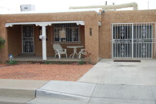2214 Dora Ave, Albuquerque, NM 87104-1507