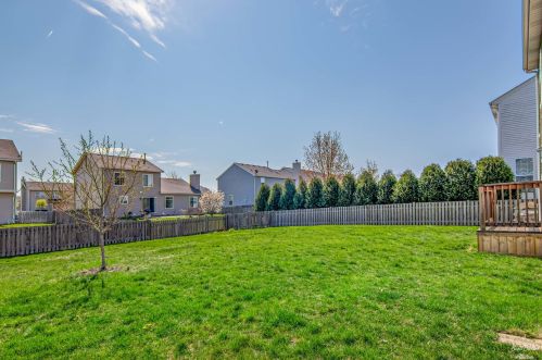 1711 Rockport Rd, Pingree Grove IL  60140-9064 exterior