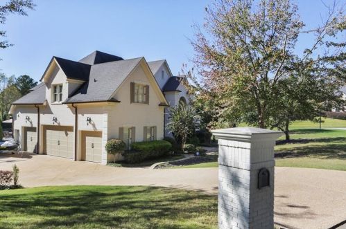 205 Bach Ct, Atlanta, GA 30350-6611