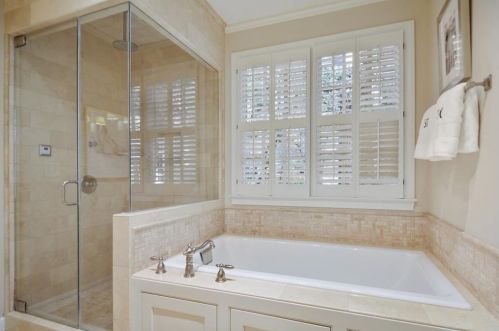 2375 Havenridge Dr, Atlanta GA  30305-4072 exterior