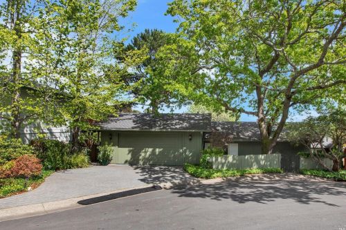 81 Corte Gracitas, San Rafael, CA 94904-1203