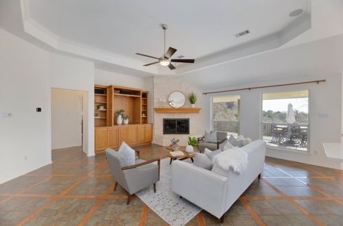 9915 Derecho Dr, Austin TX  78737-1027 exterior