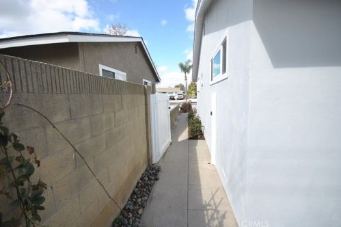 210 Agate St, Anaheim CA  92804-2504 exterior