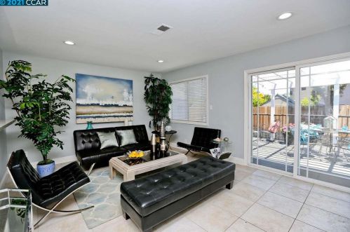 7625 Starward Dr, Pleasanton, CA 94568-1842