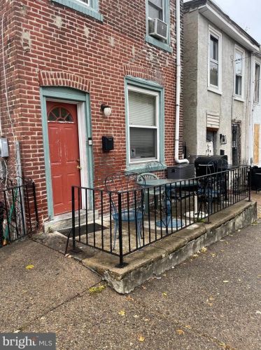 5982 20 St, Philadelphia PA 19138-2447 exterior